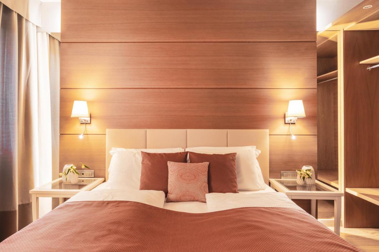 Art & Design Hotel Napura Terlano Bagian luar foto