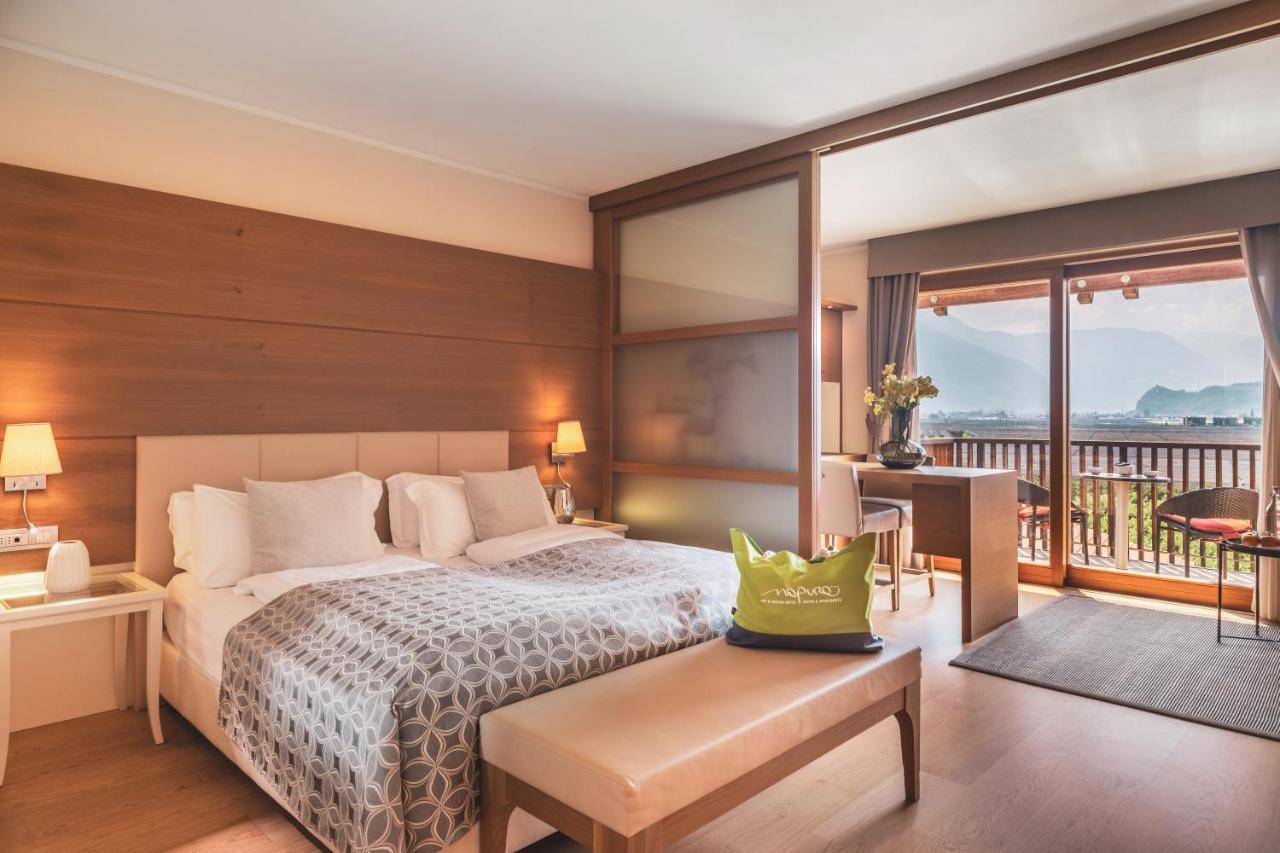 Art & Design Hotel Napura Terlano Bagian luar foto